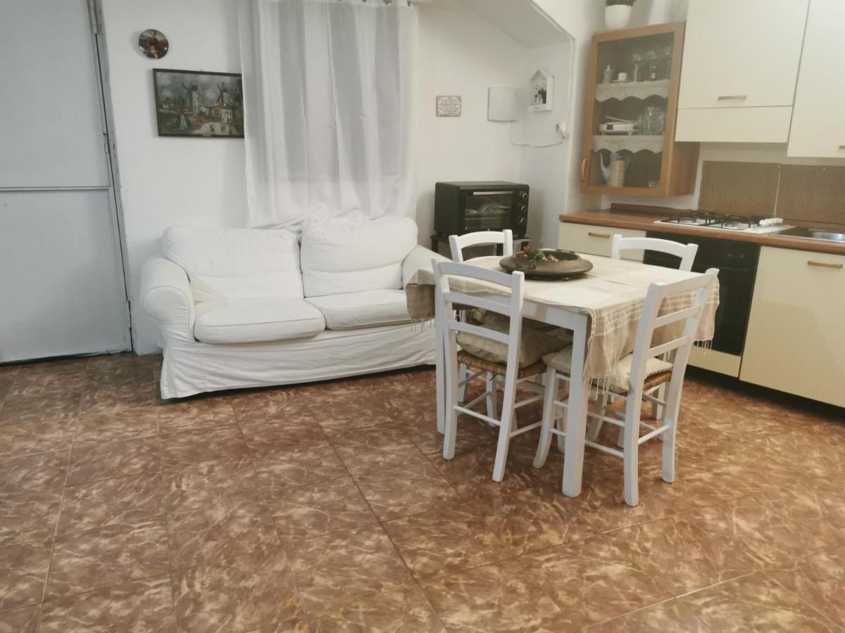Angelina Apartment คาตาเนีย ภายนอก รูปภาพ